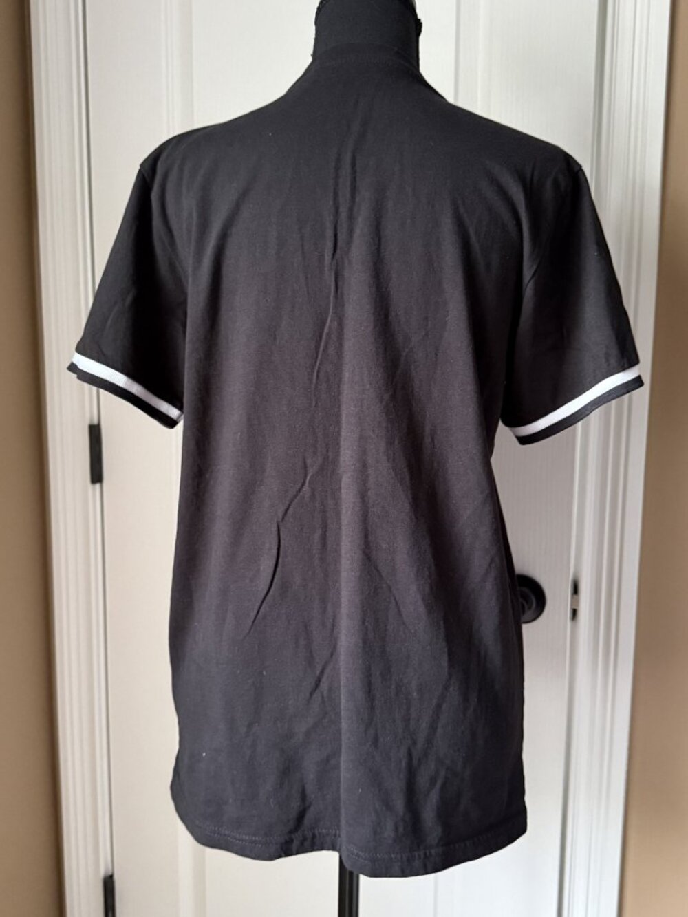 Wicked Fashions Inc Black V-Neck Short Sleeve T-Shirt White Stripe Detail Medium - Picture 4 of 7